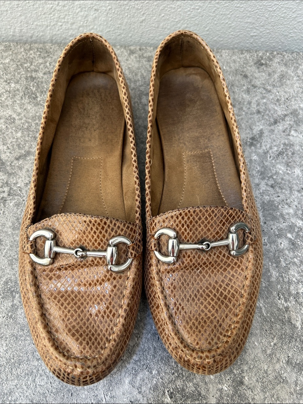 A2 By Aerosoles Tan Loafers with Silver Horsebit 9